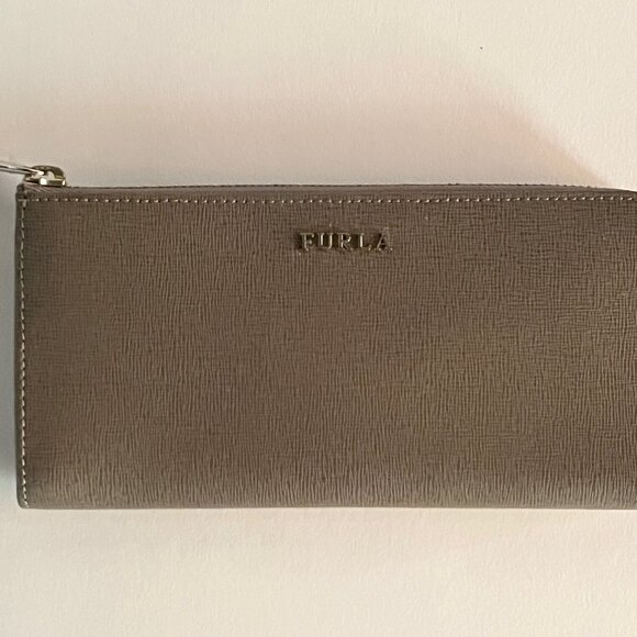 Brand new with tags Furla extra large zip around wallet in dark beige leather - Picture 2 of 5
